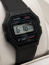 Casio F-30 Digitaluhr