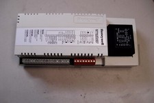 Honeywell Centra W7752D2007 Excel 10 Fancoil Controller