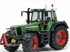 FENDT FAVORIT 824 1:32 WEISE