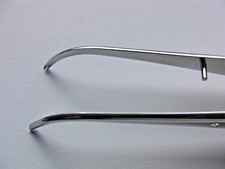 Aesculap BD 527 R Chirurgische Pinzette 1x2 Zähne - 140mm abgewinkelt V Form 