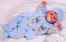 Strampler, Jäckchen & Mütze