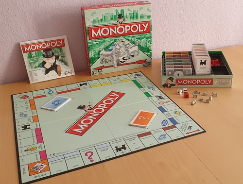 Hasbro monopoly classic - hasbro,