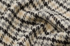 Modischer mittelschwerer