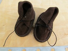 Puppenstiefel aus echtem Velour Leder Farbe Hellbraun . Sohle Gummi, ca.8 cm.