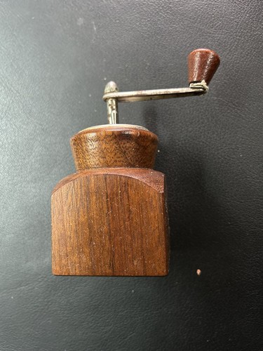 Kleine schöne pfeffermühle - kleine,