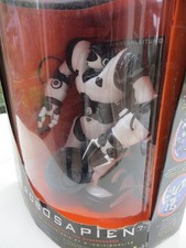 WowWee Robosapien sprechender humanoider Roboter m. Fernbedienung und Anleitung