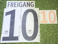 Laura Freigang Flock Set in