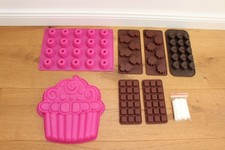 Silikonformen: Mini Gugelhupf, Schokoladen Lolli-Herzen