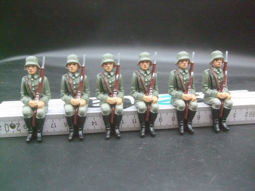 Sitzfiguren für hausser - nk,