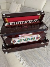 Harmonium Triple Read Mit