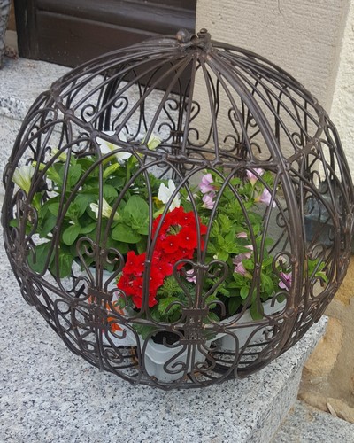 Metallkugel blumenkorb zum