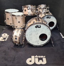 DW Drumset Collectors Contemporary Classic Schlagzeug Creme Oyster USA Shellset