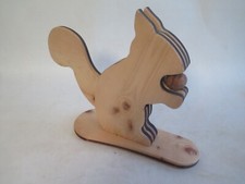 NUSSKNACKER Eichhörnchen, aus