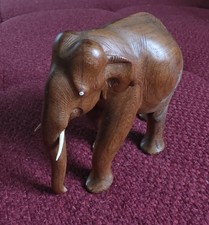 Holzfigur ELEFANT  geschnitzt