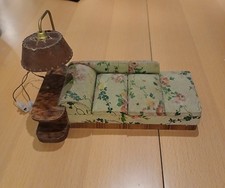 ca von 1954 Sofa mit Lampe fürs Puppenhaus Maßstab 1:15 ?
