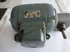   Groschopp Winkelgetriebemotor DM 80-40   Drehstrommotor  22 W    230/400V
