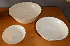 Arcopal France 3er Schüssel-Set Milchglas ca, 13 / 18 / 24 cm Durchmesser