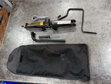 Wagenheber Radschlüssel Abschlepphaken Opel Zafira B Astra H Bordwerkzeug