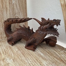 Drache Aus Holz Skulptur