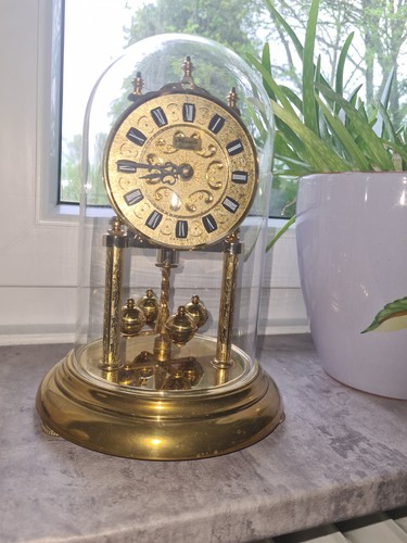 Elegante standuhr mit - elegante,