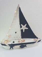 Deko Segelboot-Holz-schwarz-weiß Stoffsegel- 10er LED Lichterkette-2 Knopfzell