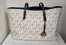 MICHAEL KORS Jet Set Travel