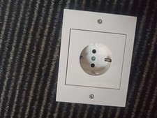 Gira TX_44 Steckdose weiß