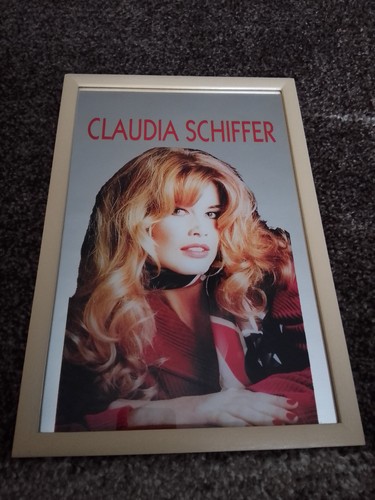 Claudia schiffer spiegel - claudia,