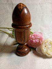 Holzpokal mit passendem