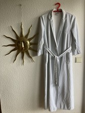 Langer Bademantel von Egeria * Gr. 42 * weiß mit hellblauen Streifen