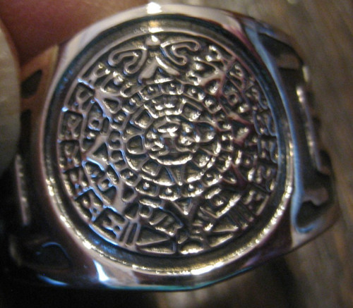 Prächtiger großer ring - prächtiger,