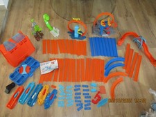 Hot Wheels Konvolut Set , Launcher, Track Clamp, Looping, Kobra - top Zustand