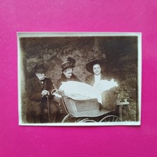 Altes Foto Vintage Antik Mann schöner Kinderwagen Frau Woman Nice Mode old Photo