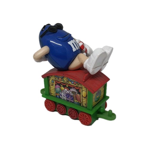 Figur auf wagon - -,