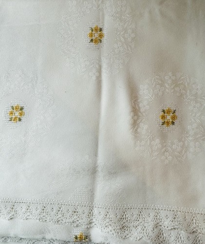 Schöne alte tischdecke - schöne,