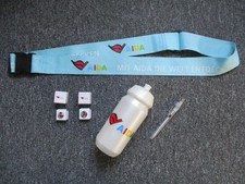 AIDA Kofferband, Trinkflasche, Kugelschreiber & 2 AIDA Pins