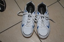Hallenturnschuhe, Tennisschuhe