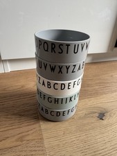 Design Letters Kinder Geschirr Schalen grau ABC weiß Super Zustand - NP:60€