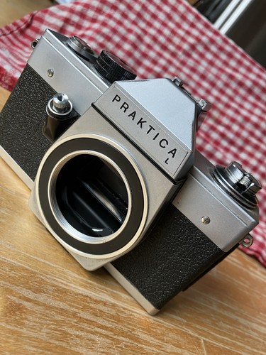 Praktica body - l,