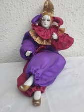 Vintage Harlekinpuppe - Gesicht-Hände-Füße aus Porzellan - Kleidung lila-weinrot