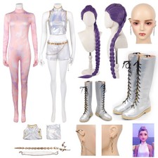 Rumi Golden Outfit & Stiefel