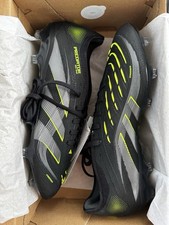 JS4072 - Adidas Predator Pro