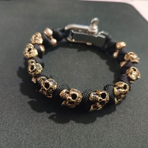 The skull army - army, paracord