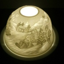 Ein WINDLICHT +++ TEELICHTHALTER + SCHLITTENKINDER +++ WEIHNACHTEN + Porzellan  