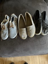 3 Paar Schuhe in der Größe 40