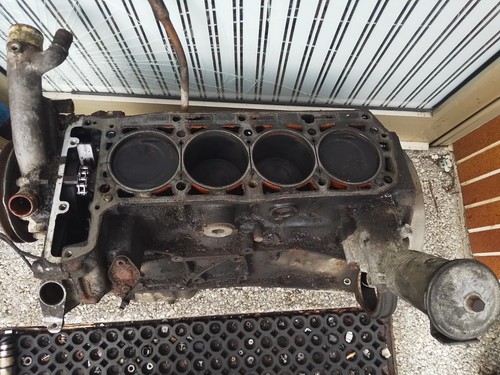 Motorblock mercedes 230e w123 - mercedes,
