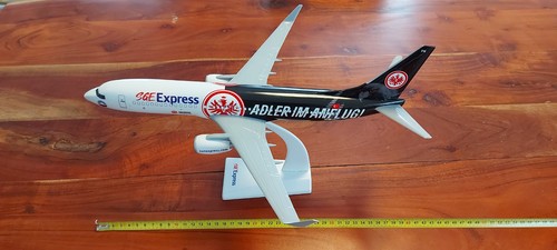 Flugzeugmodell 100 sun - 1:100,