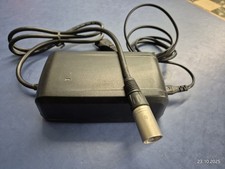 GIANT GLI180A E-Bike Pedelec Akku Ladegerät 41.8V 4A