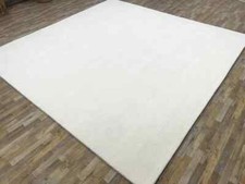 Handgetufteter Teppich