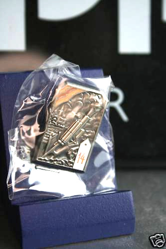Ausverkauf pin artillerie - ,